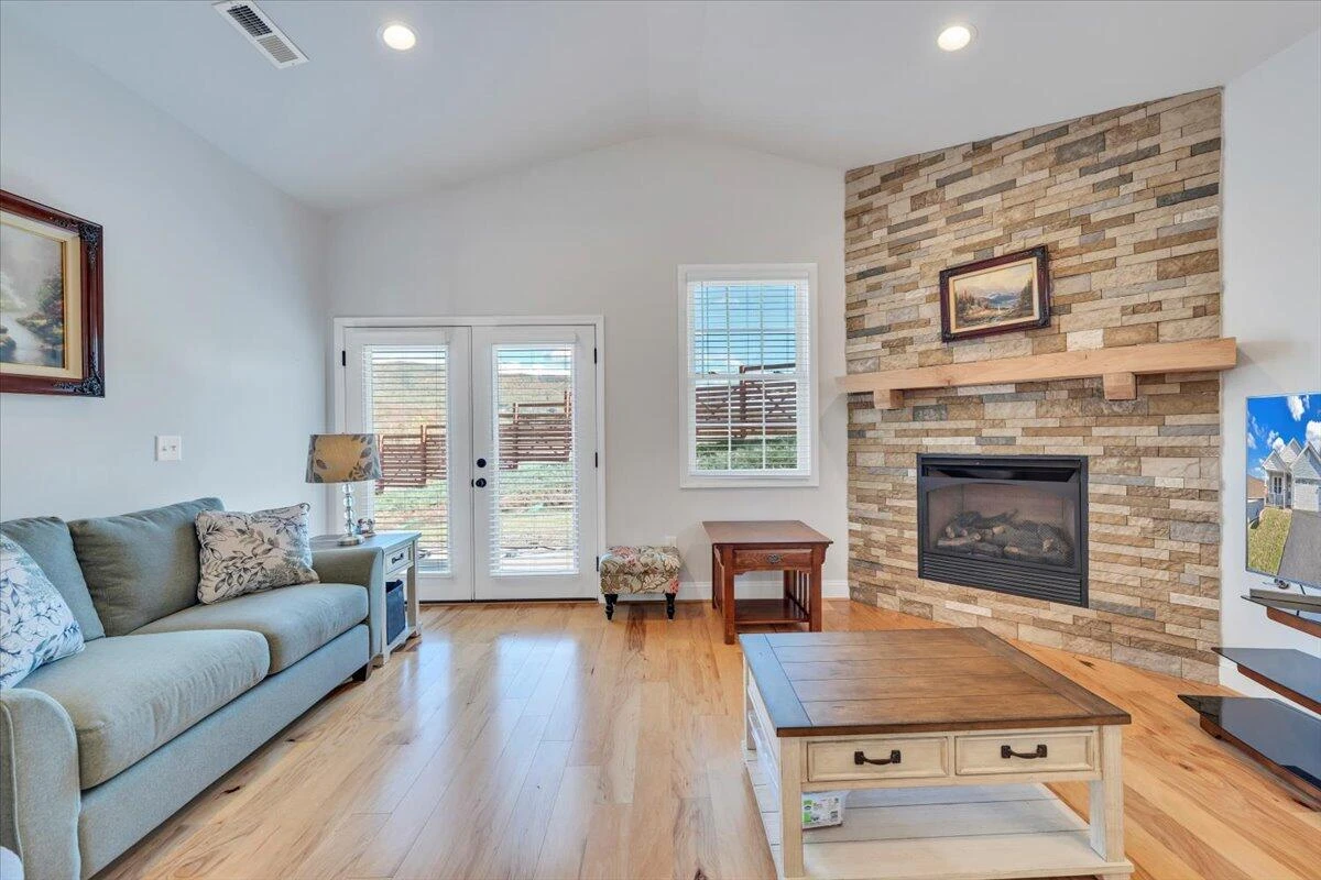 1217 Trafalgar DR - Photo 16