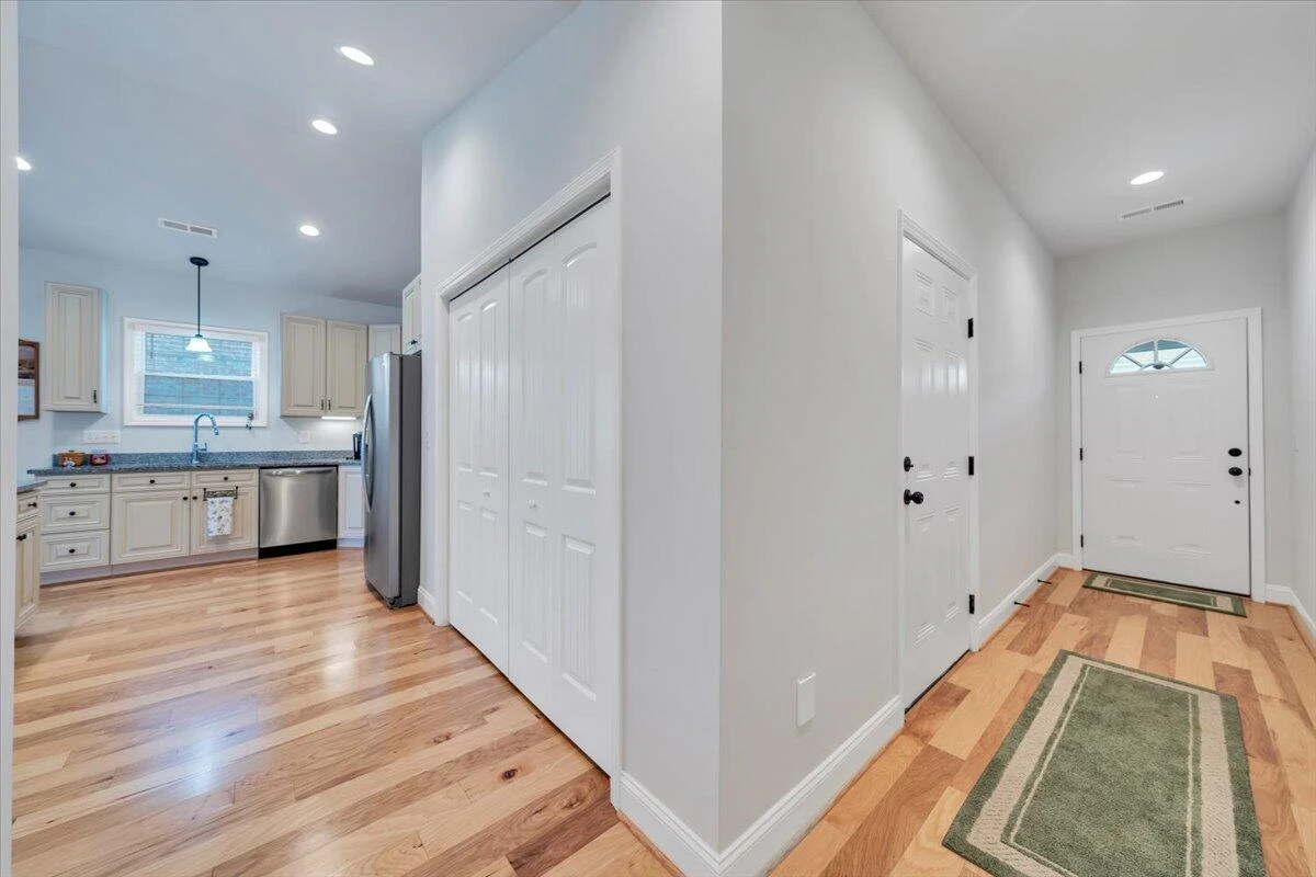 1217 Trafalgar DR - Photo 26