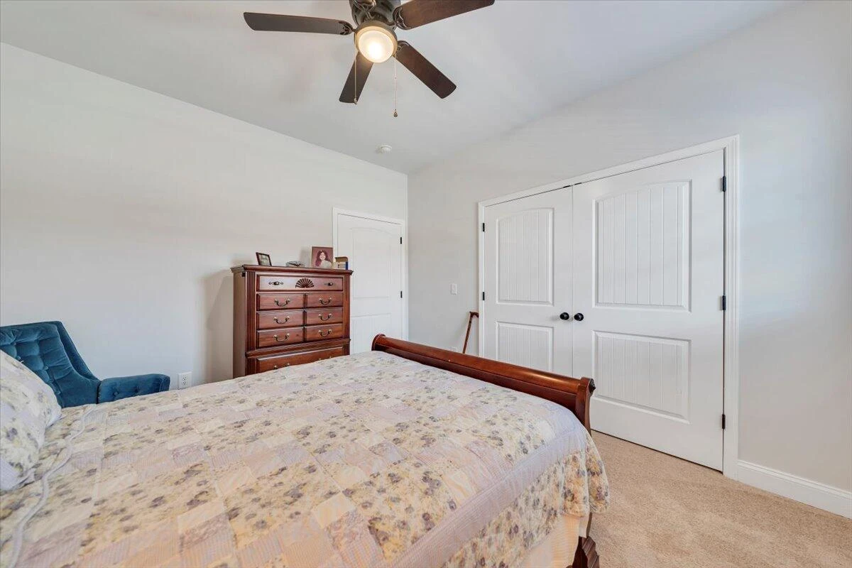 1217 Trafalgar DR - Photo 5