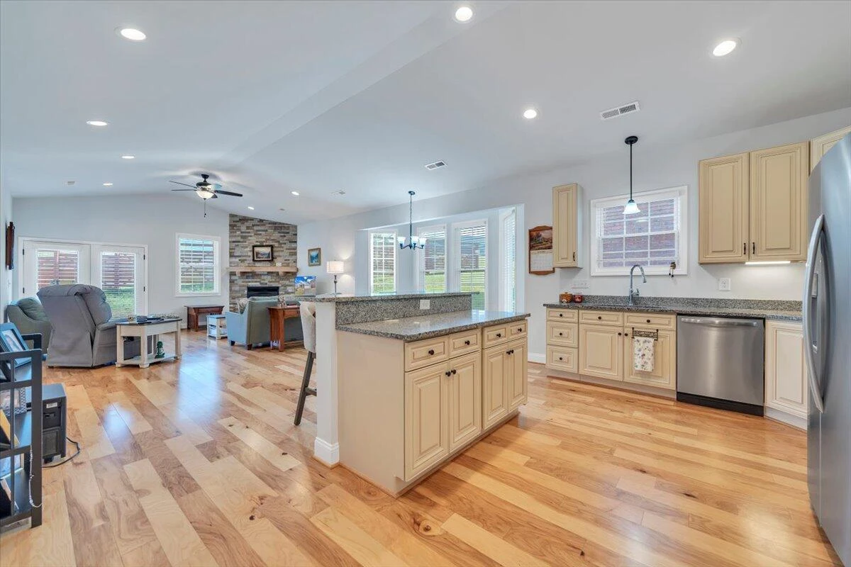 1217 Trafalgar DR - Photo 9