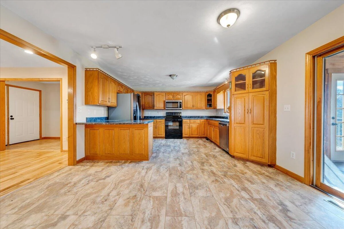 1296 Three Oaks RD - Photo 13