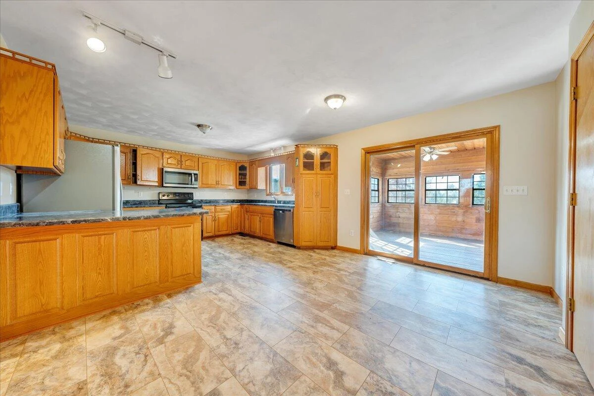 1296 Three Oaks RD - Photo 15