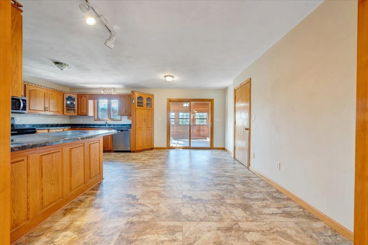 1296 Three Oaks RD - Photo 16