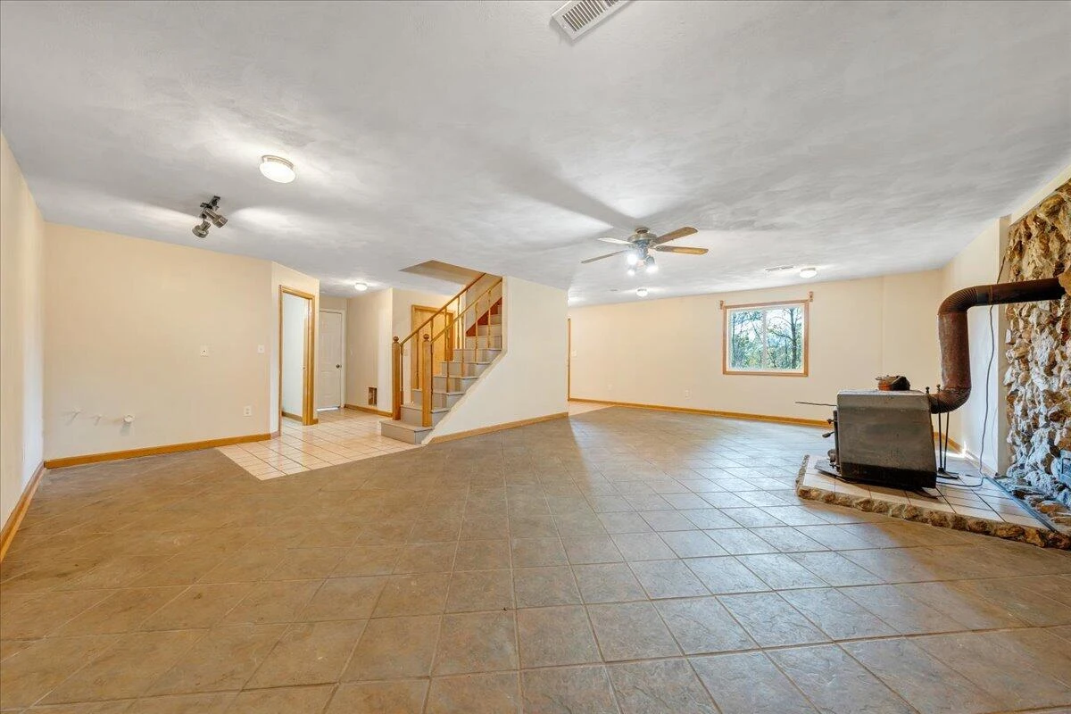 1296 Three Oaks RD - Photo 34