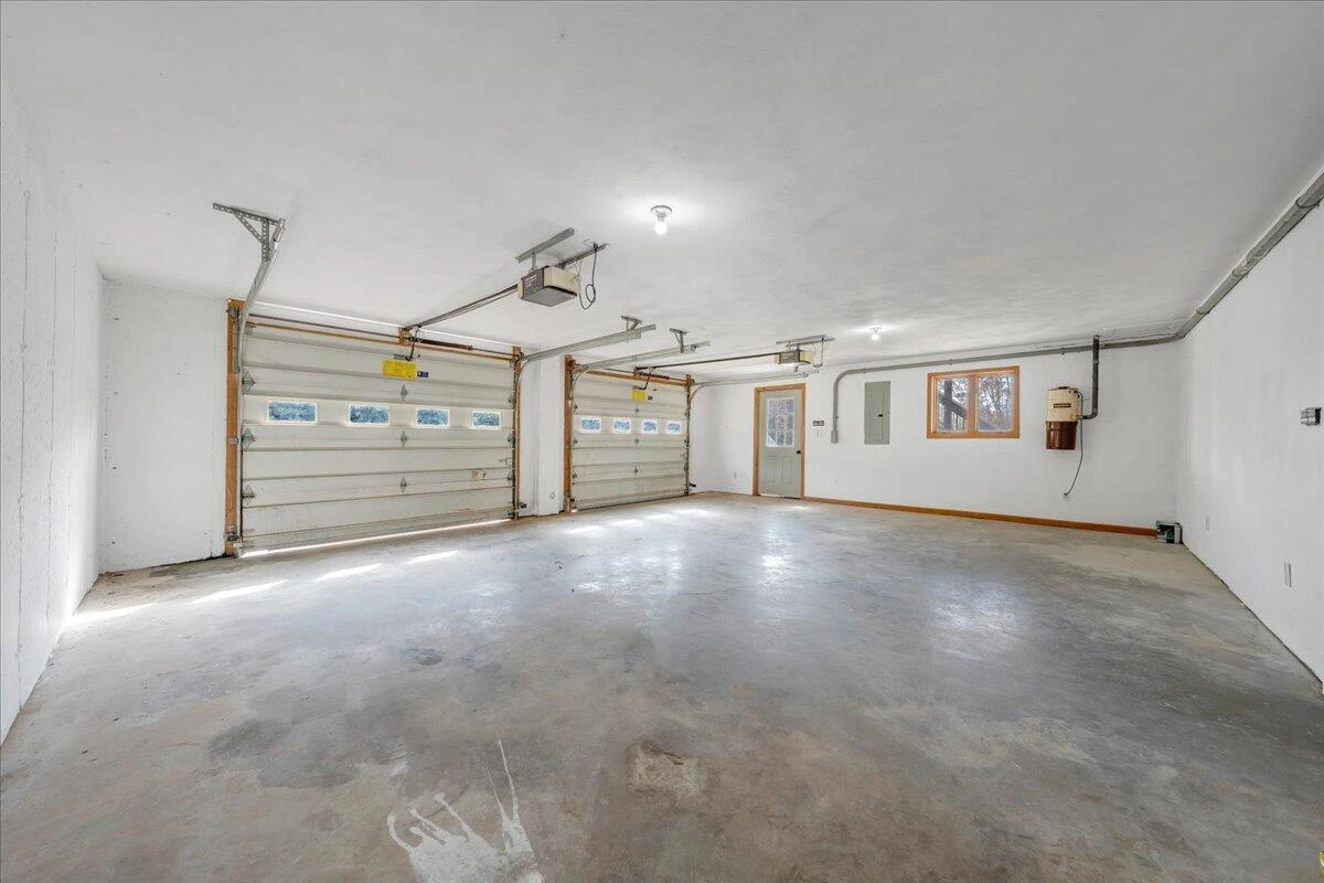 1296 Three Oaks RD - Photo 38