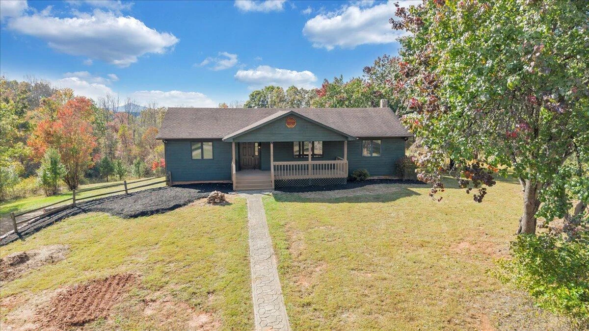 1296 Three Oaks RD - Photo 4