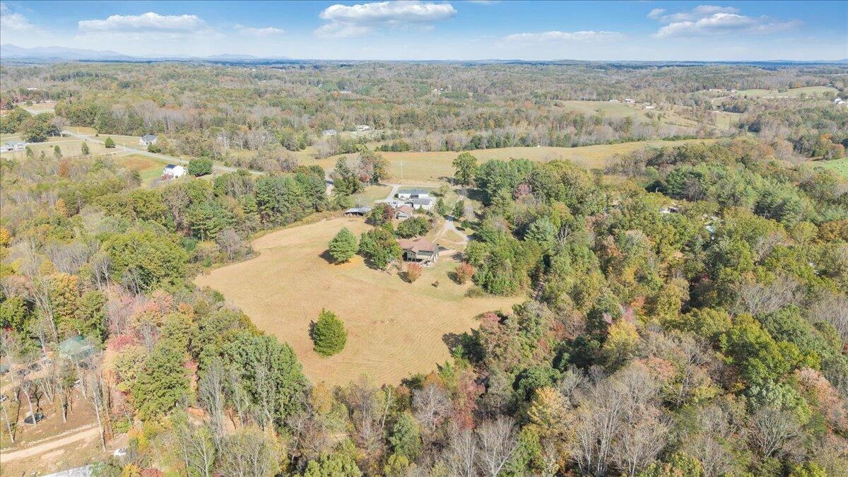 1296 Three Oaks RD - Photo 48