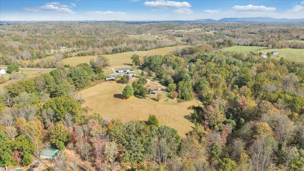 1296 Three Oaks RD - Photo 58