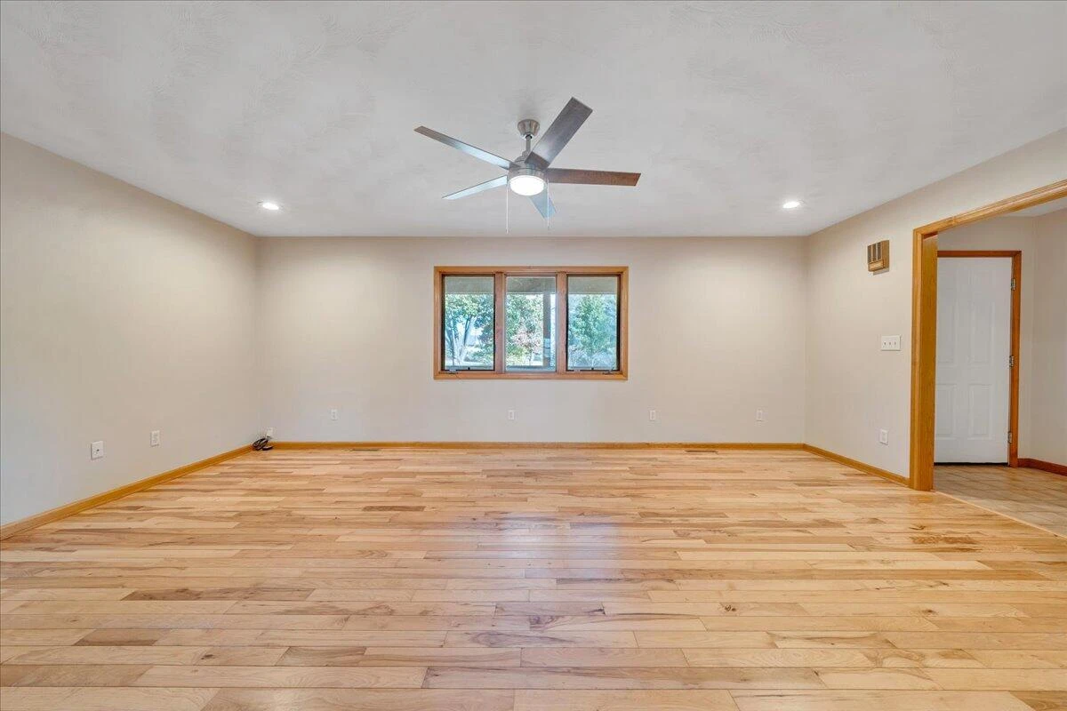 1296 Three Oaks RD - Photo 9
