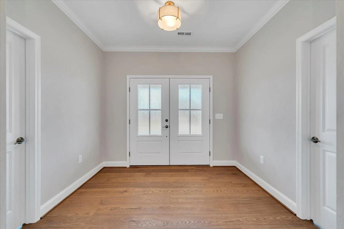 310 Merion CIR - Photo 9