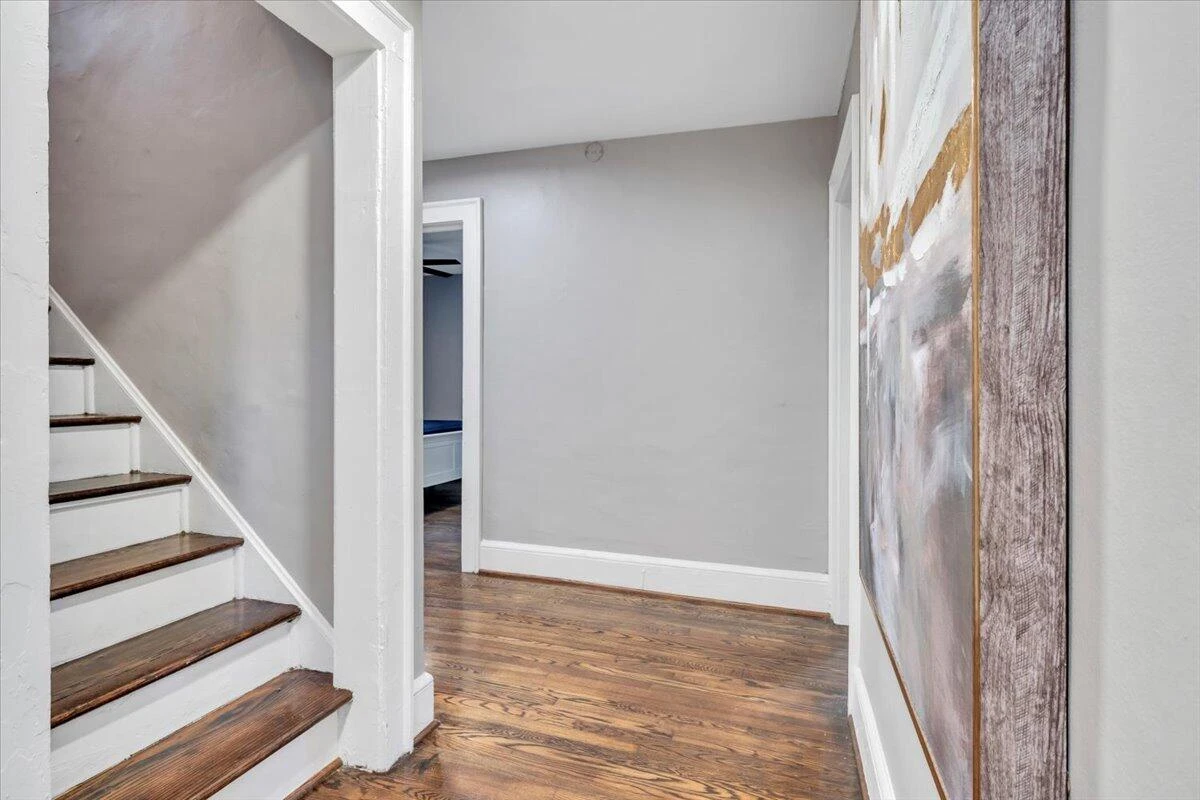 1712 Main ST SW - Photo 19