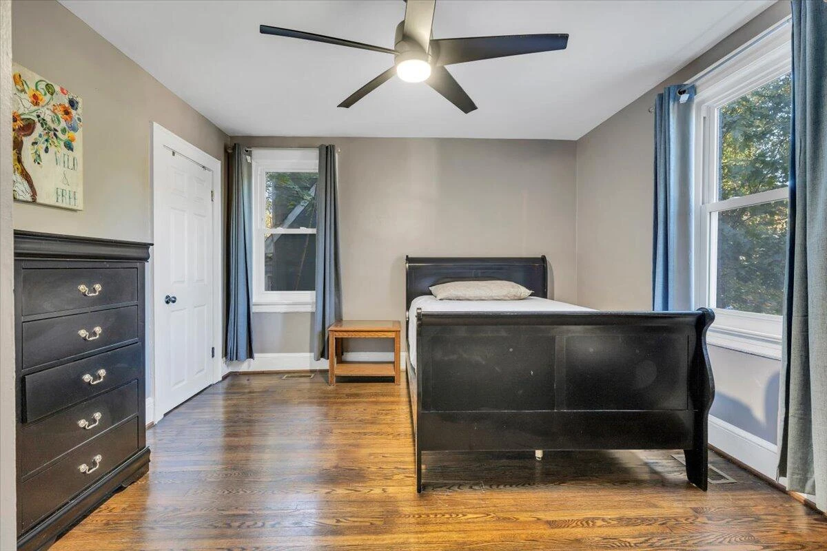 1712 Main ST SW - Photo 20