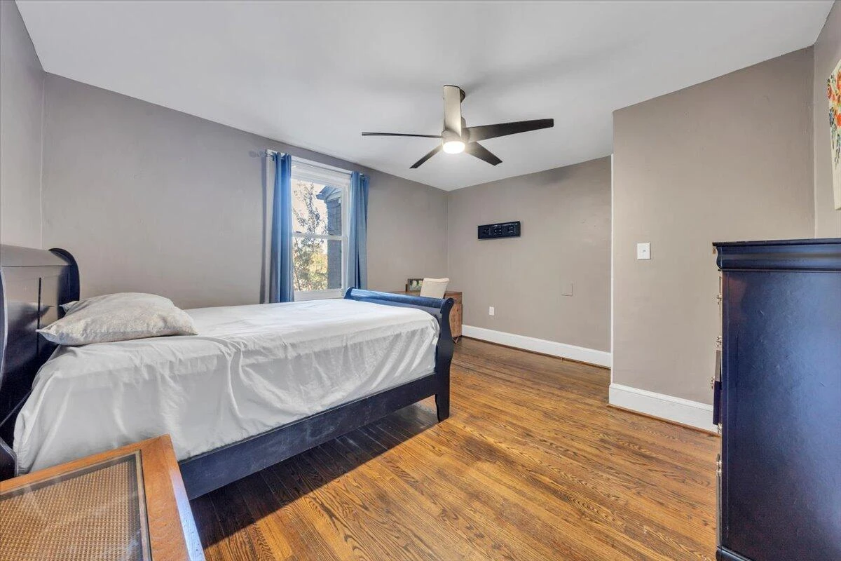 1712 Main ST SW - Photo 21
