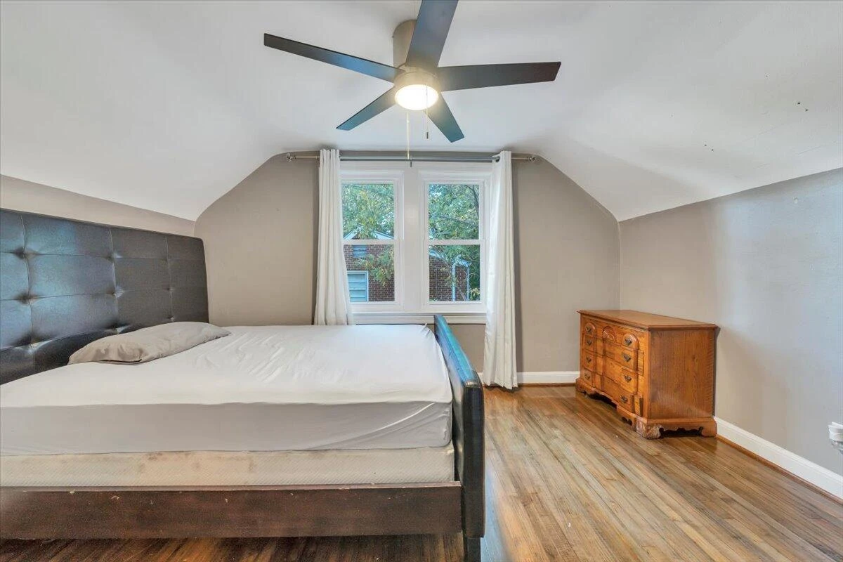 1712 Main ST SW - Photo 30