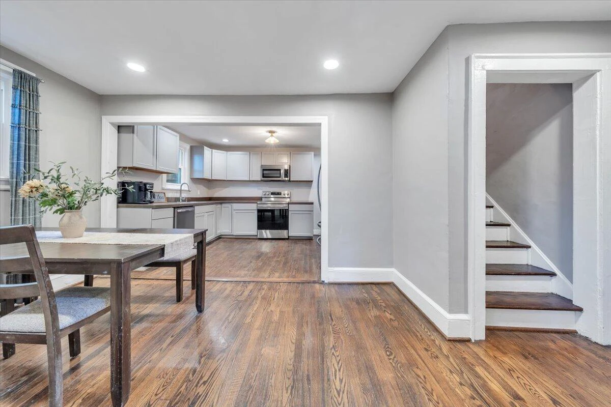 1712 Main ST SW - Photo 11