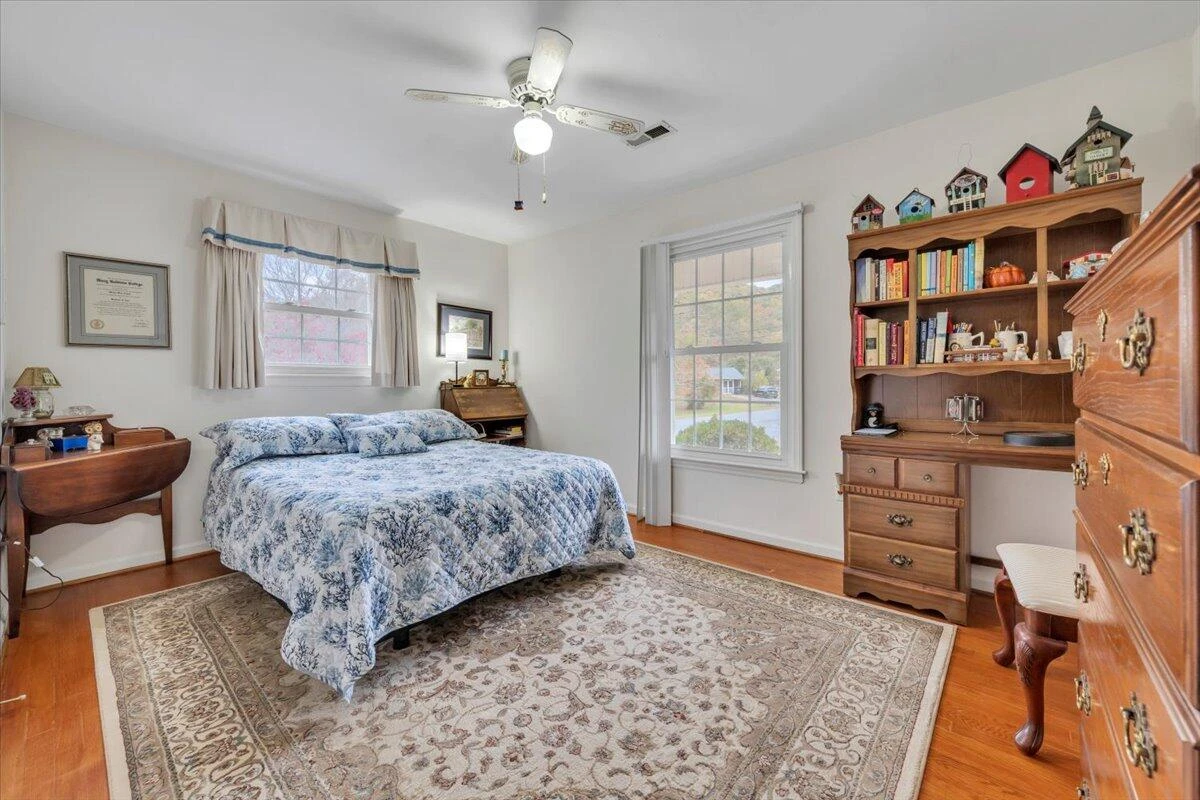 415 Dawnridge LN - Photo 14
