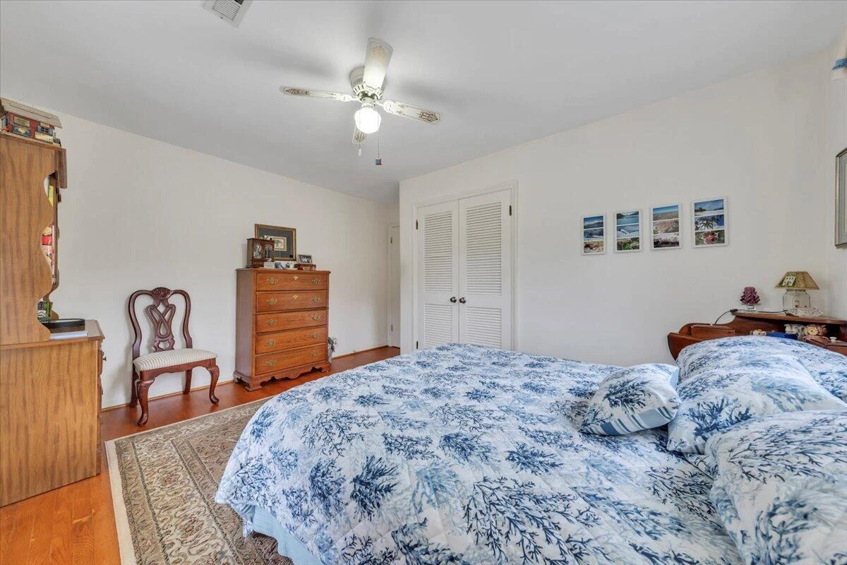 415 Dawnridge LN - Photo 15