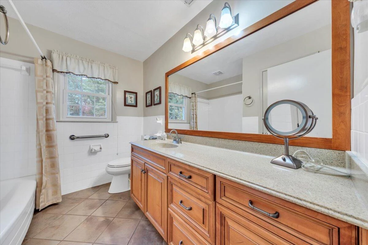 415 Dawnridge LN - Photo 17