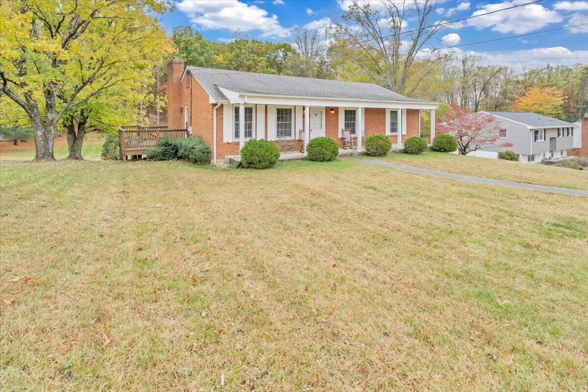 415 Dawnridge LN - Photo 34