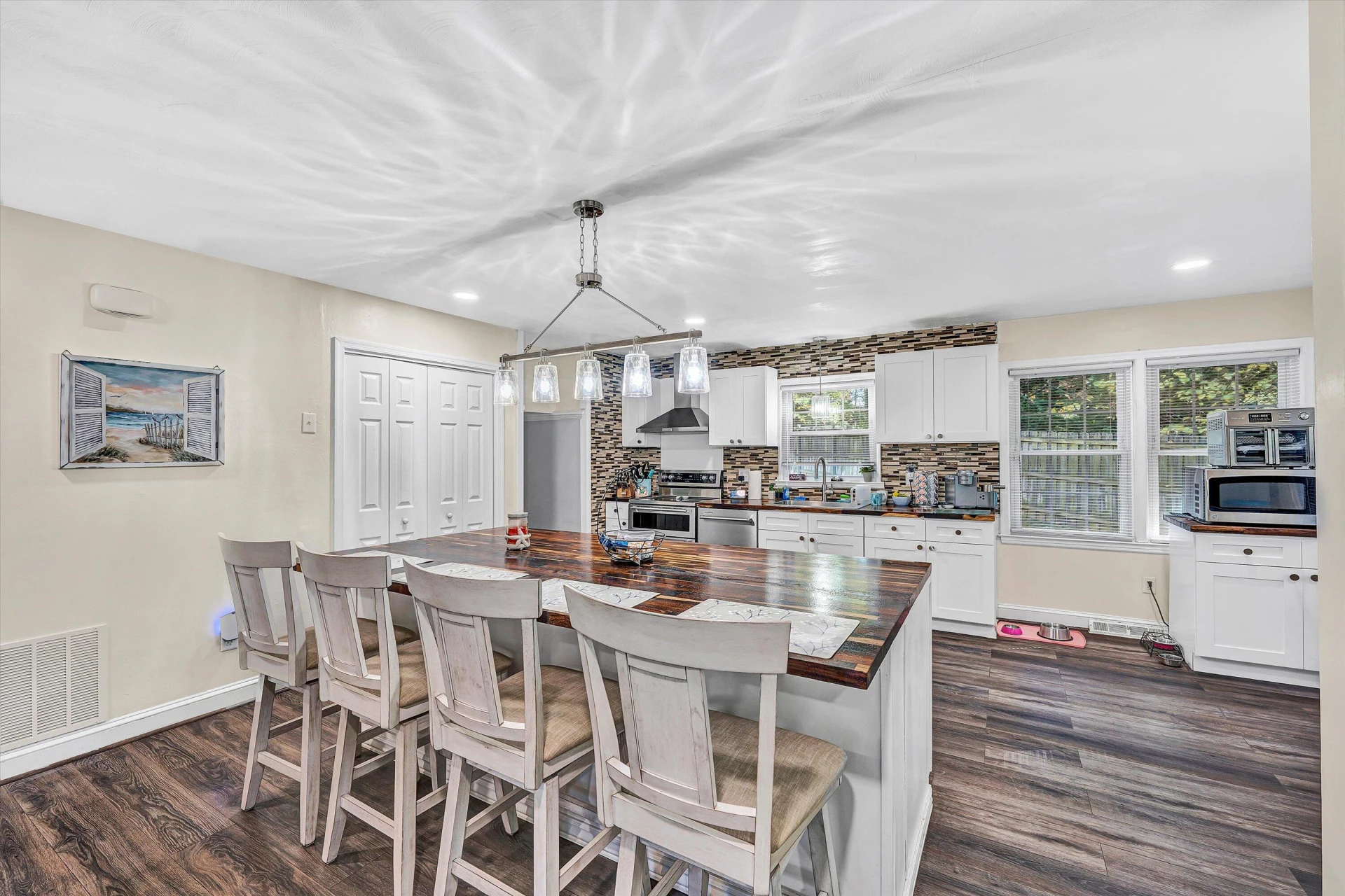 5204 Oakmont CIR - Photo 15