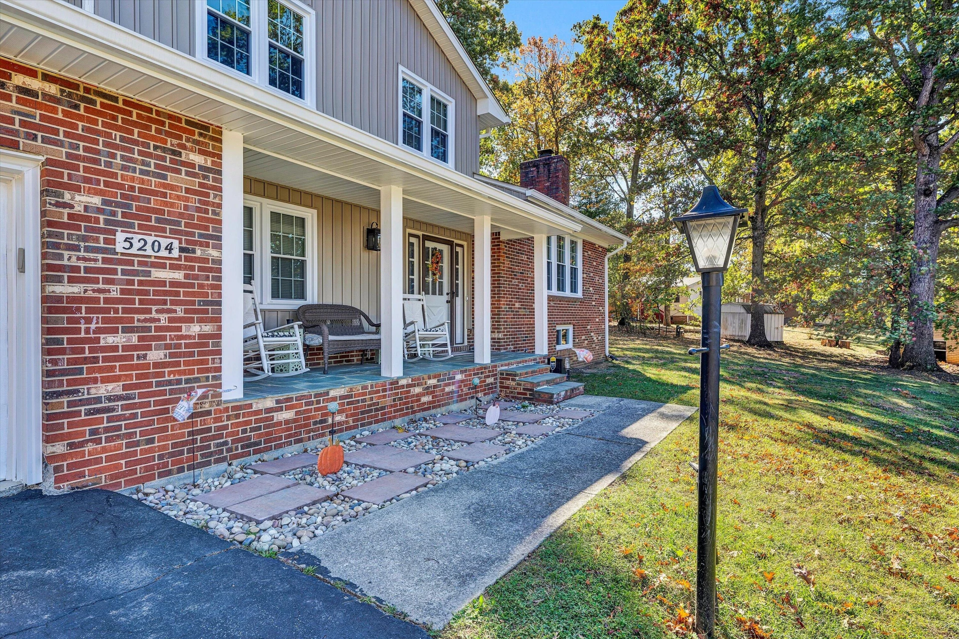 5204 Oakmont CIR - Photo 5