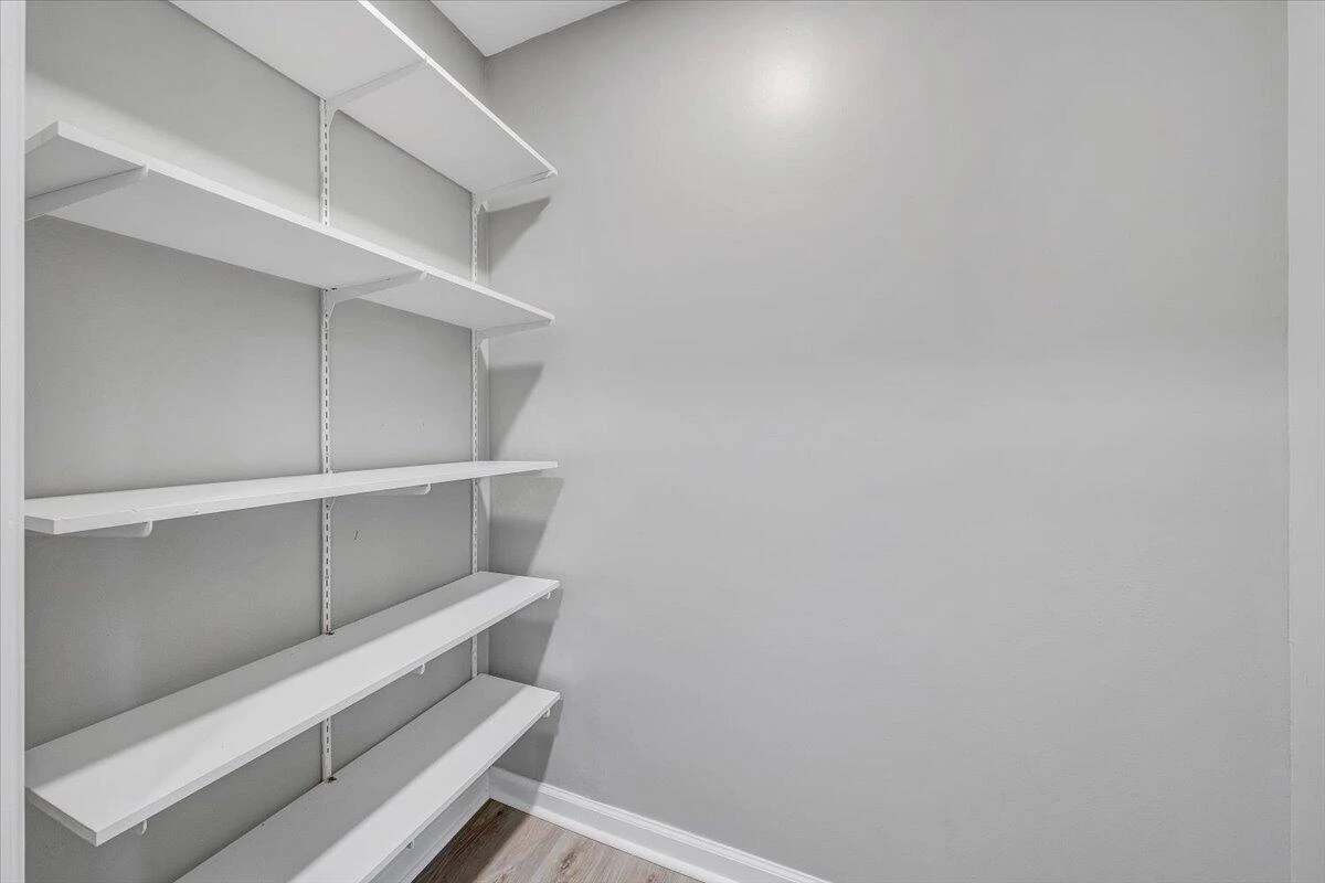 8633 Grassy Hill RD - Photo 13