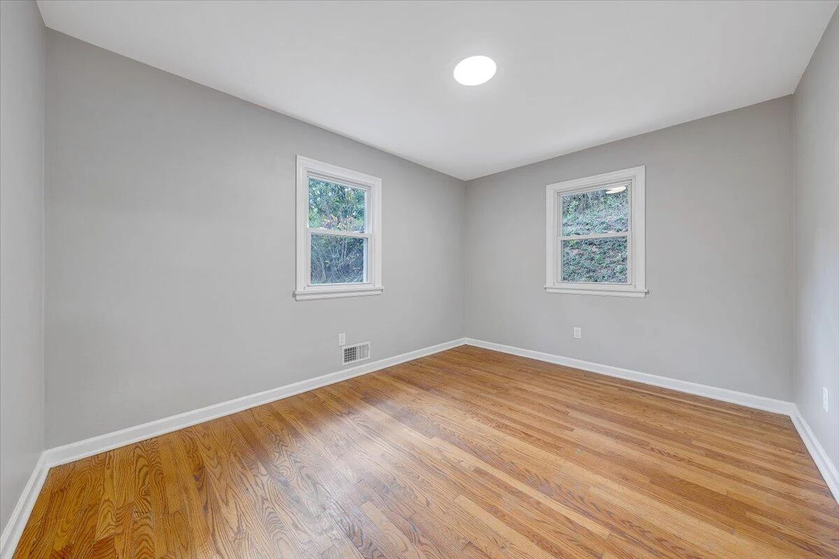 8633 Grassy Hill RD - Photo 22