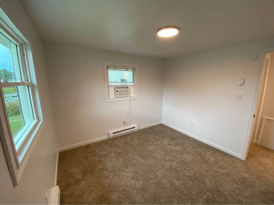 1528 Riverdale RD SE - Photo 8