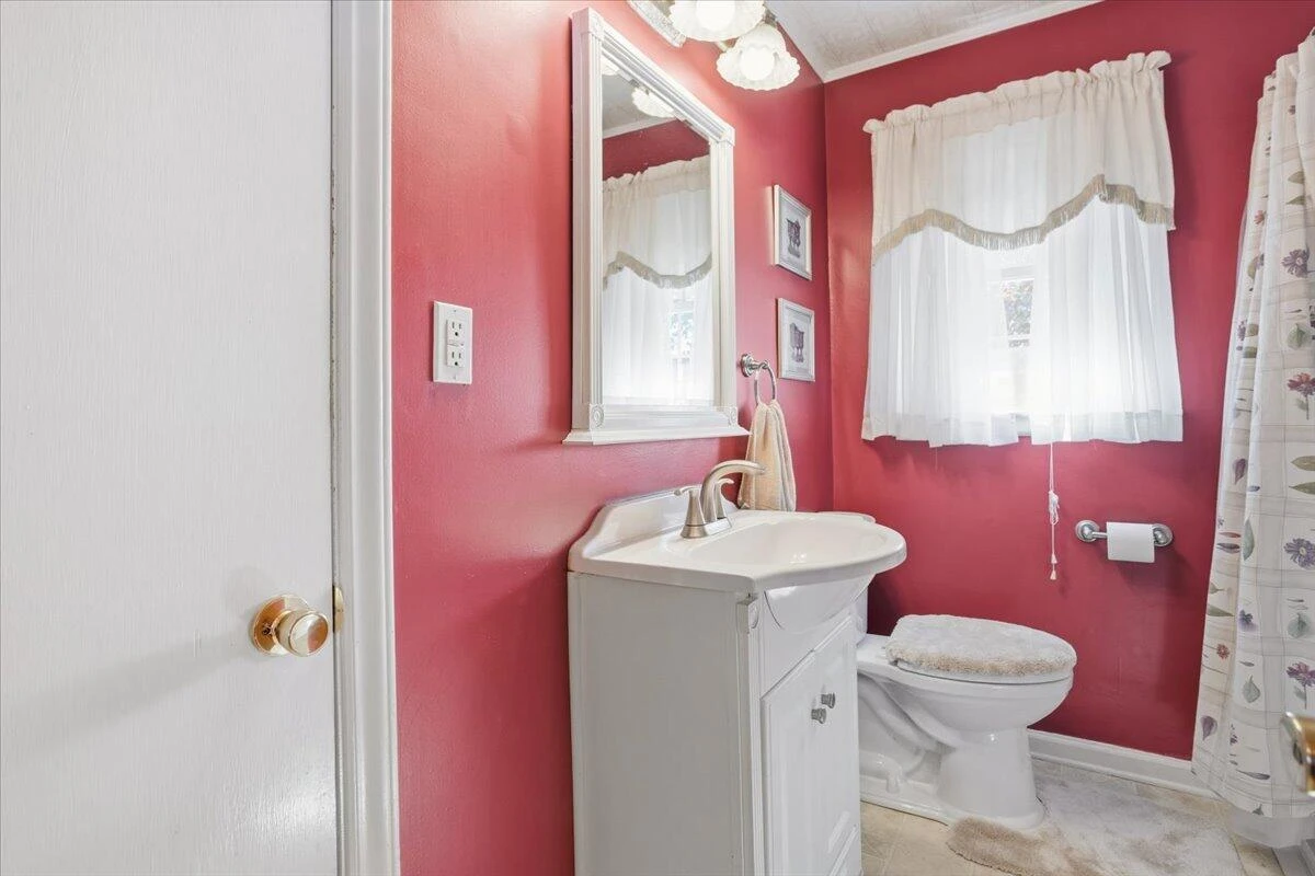 135 Christian AVE NE - Photo 11
