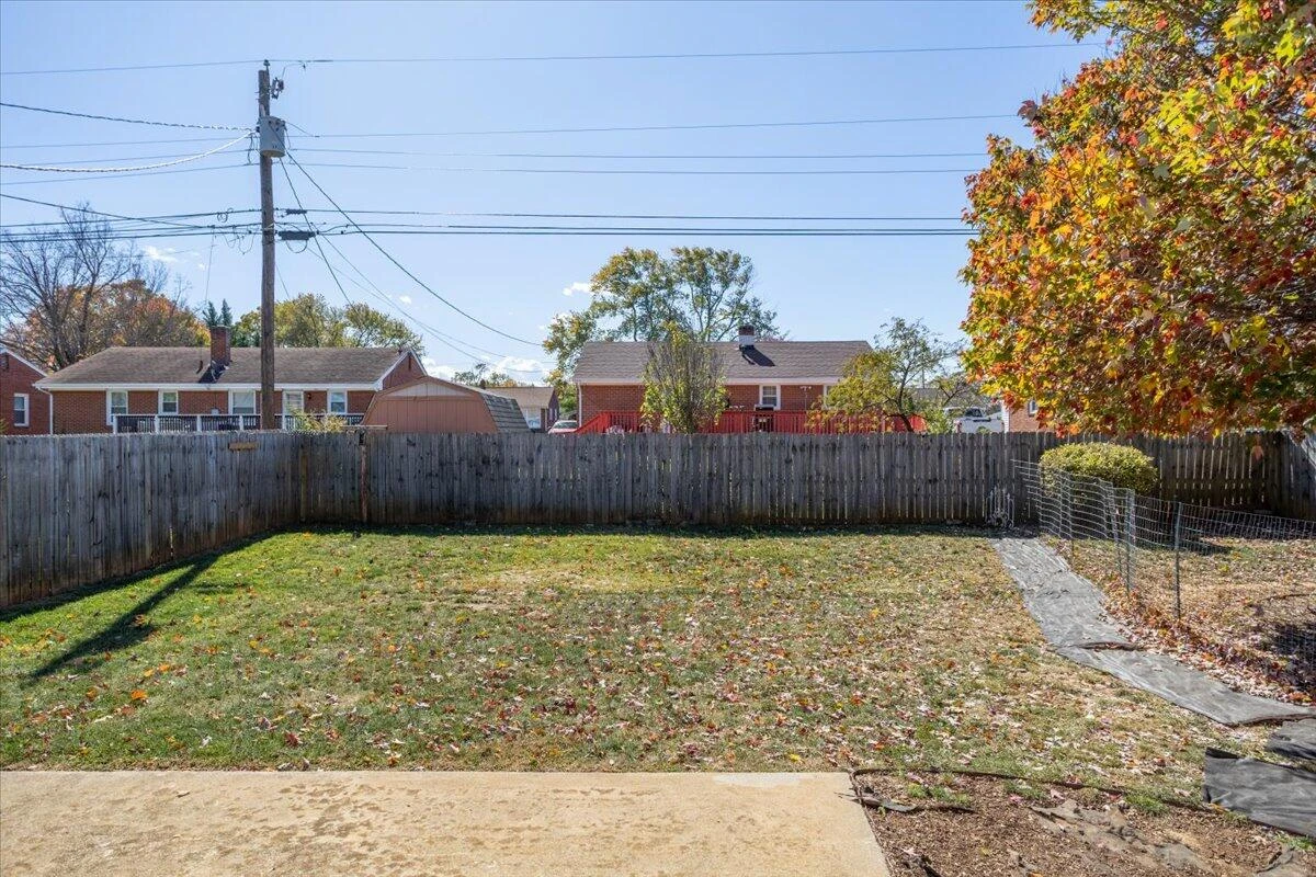 135 Christian AVE NE - Photo 12