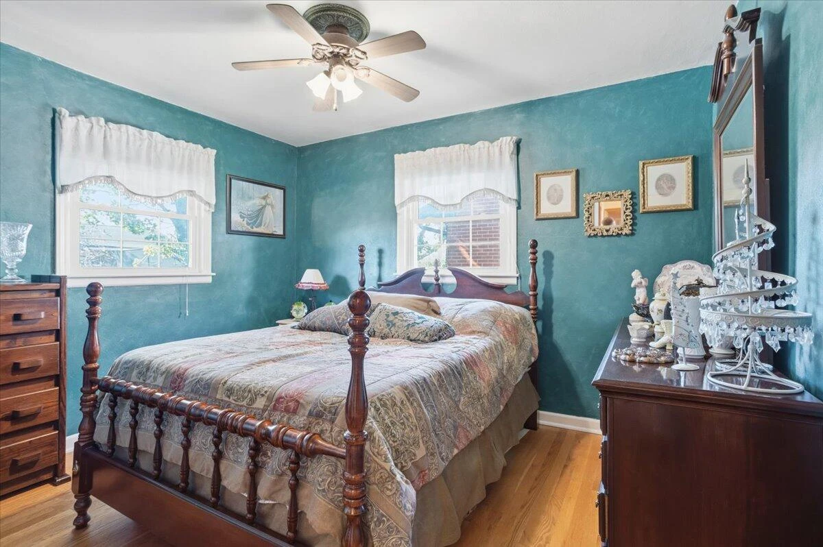 135 Christian AVE NE - Photo 13
