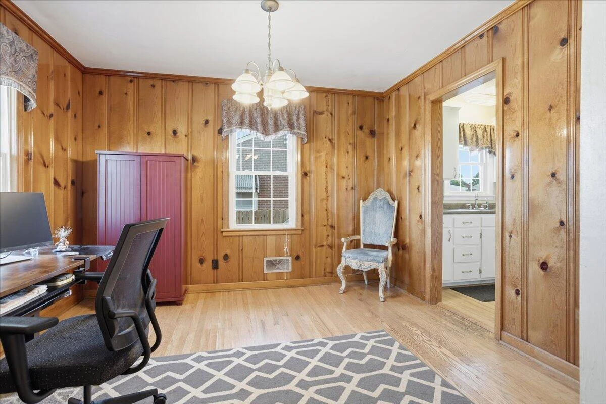 135 Christian AVE NE - Photo 16