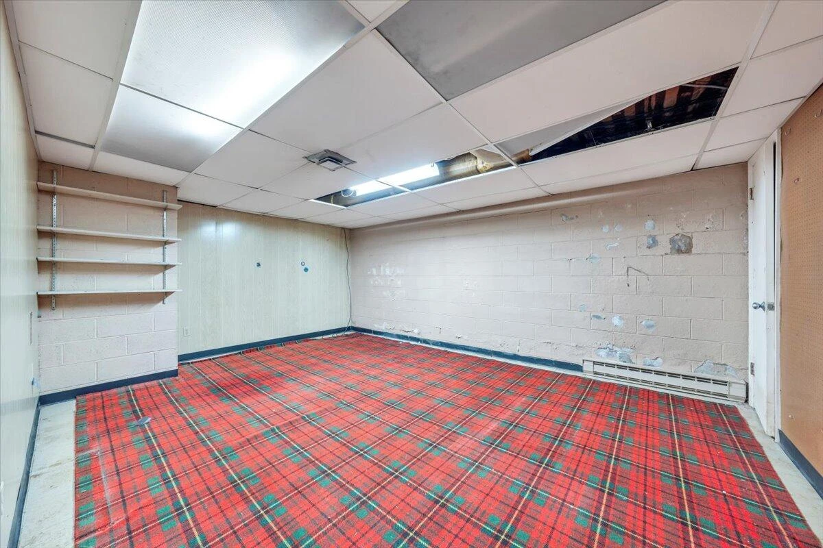 6915 Ardmore DR - Photo 23
