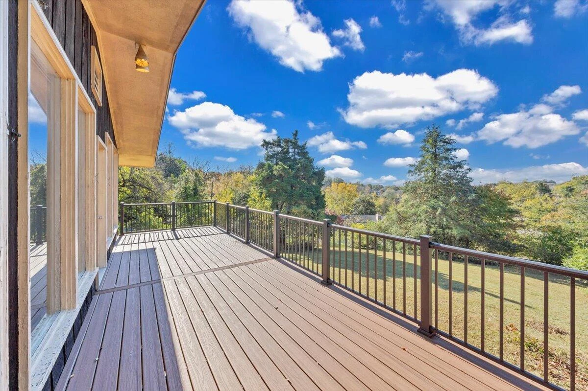 6915 Ardmore DR - Photo 33