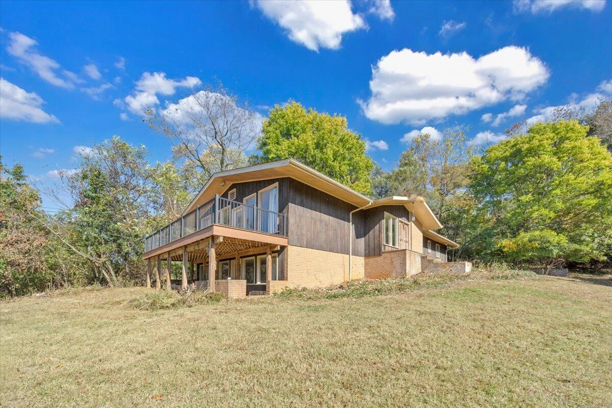 6915 Ardmore DR - Photo 37