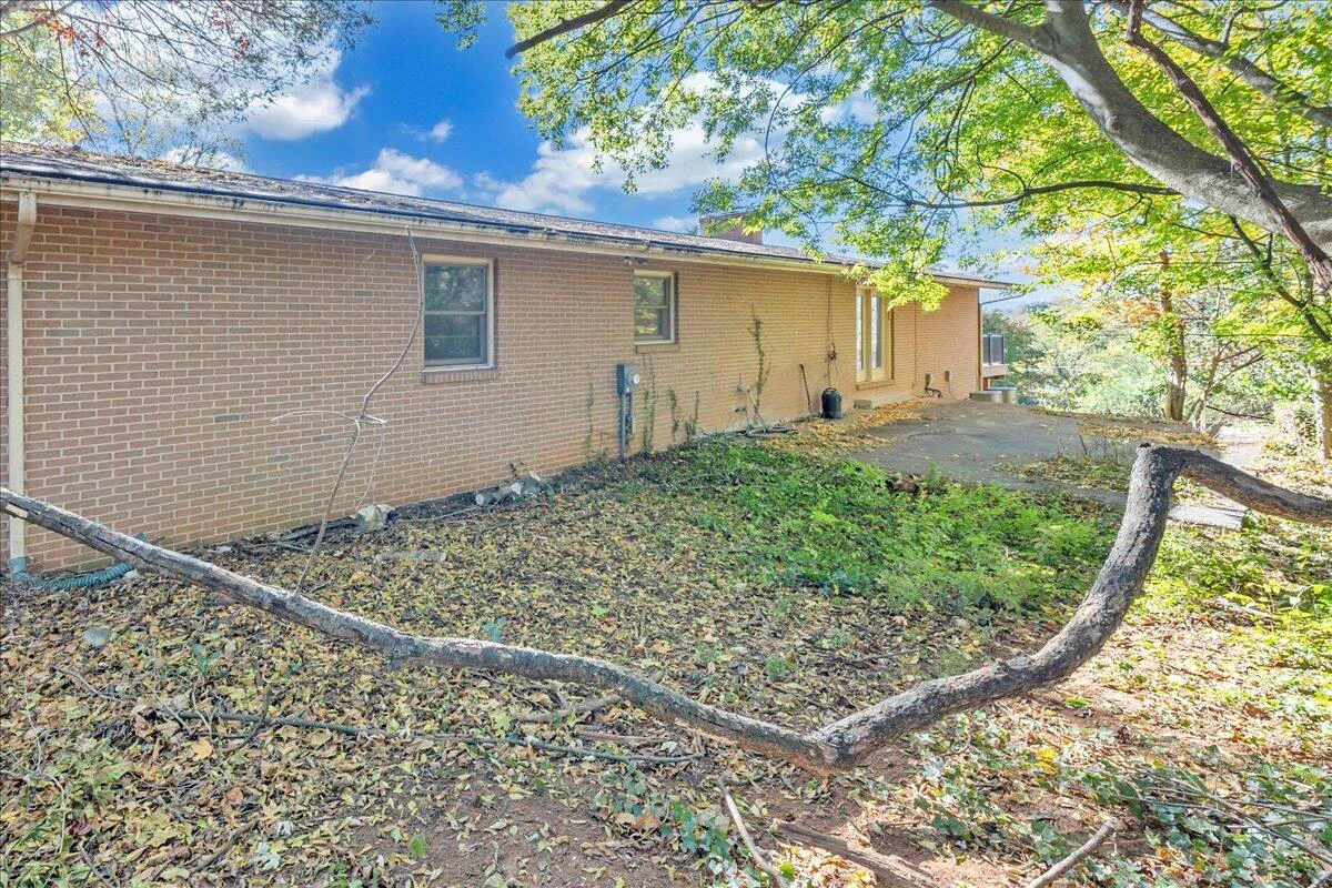 6915 Ardmore DR - Photo 39