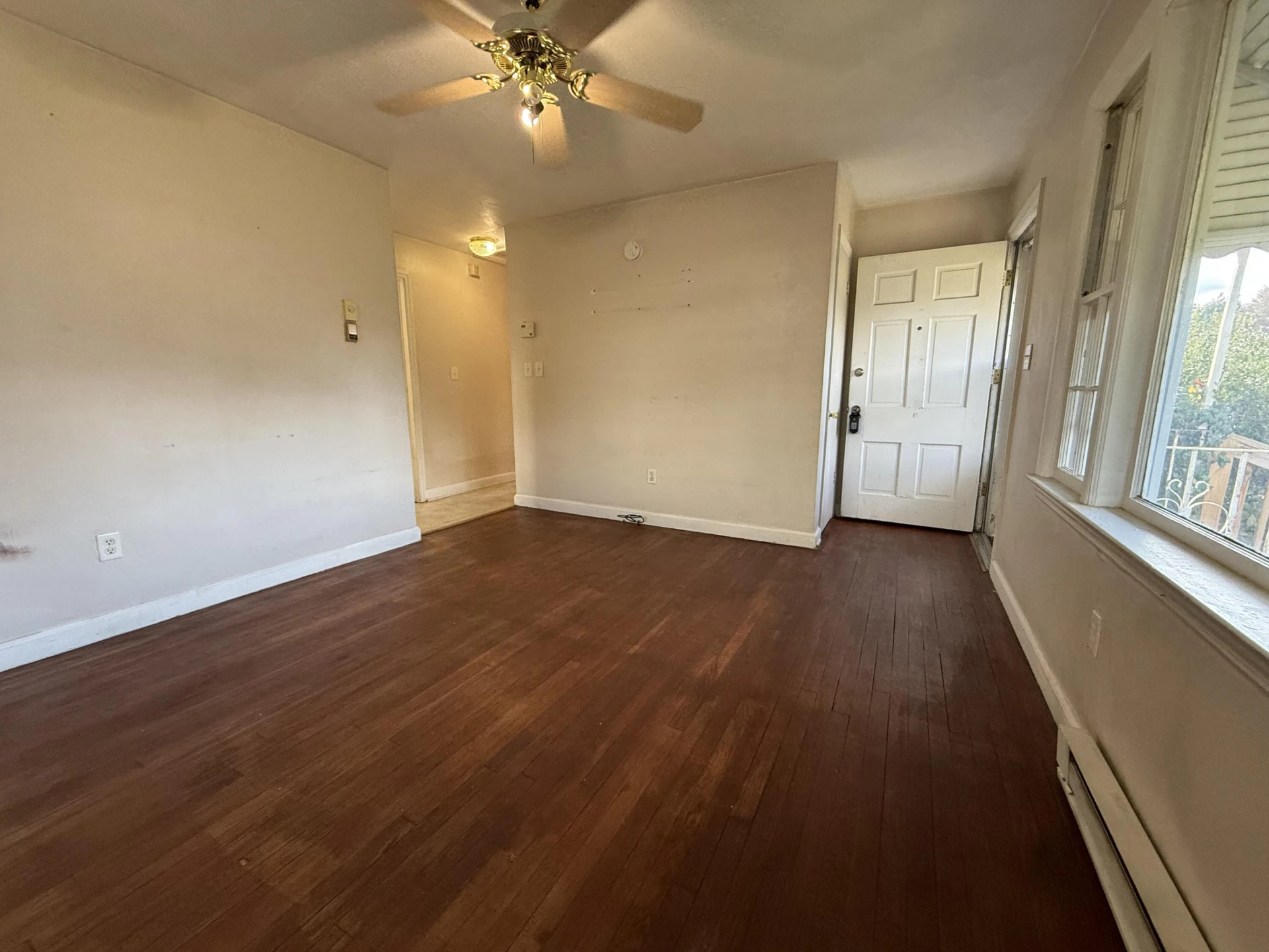 1415 Fresno ST NW - Photo 4