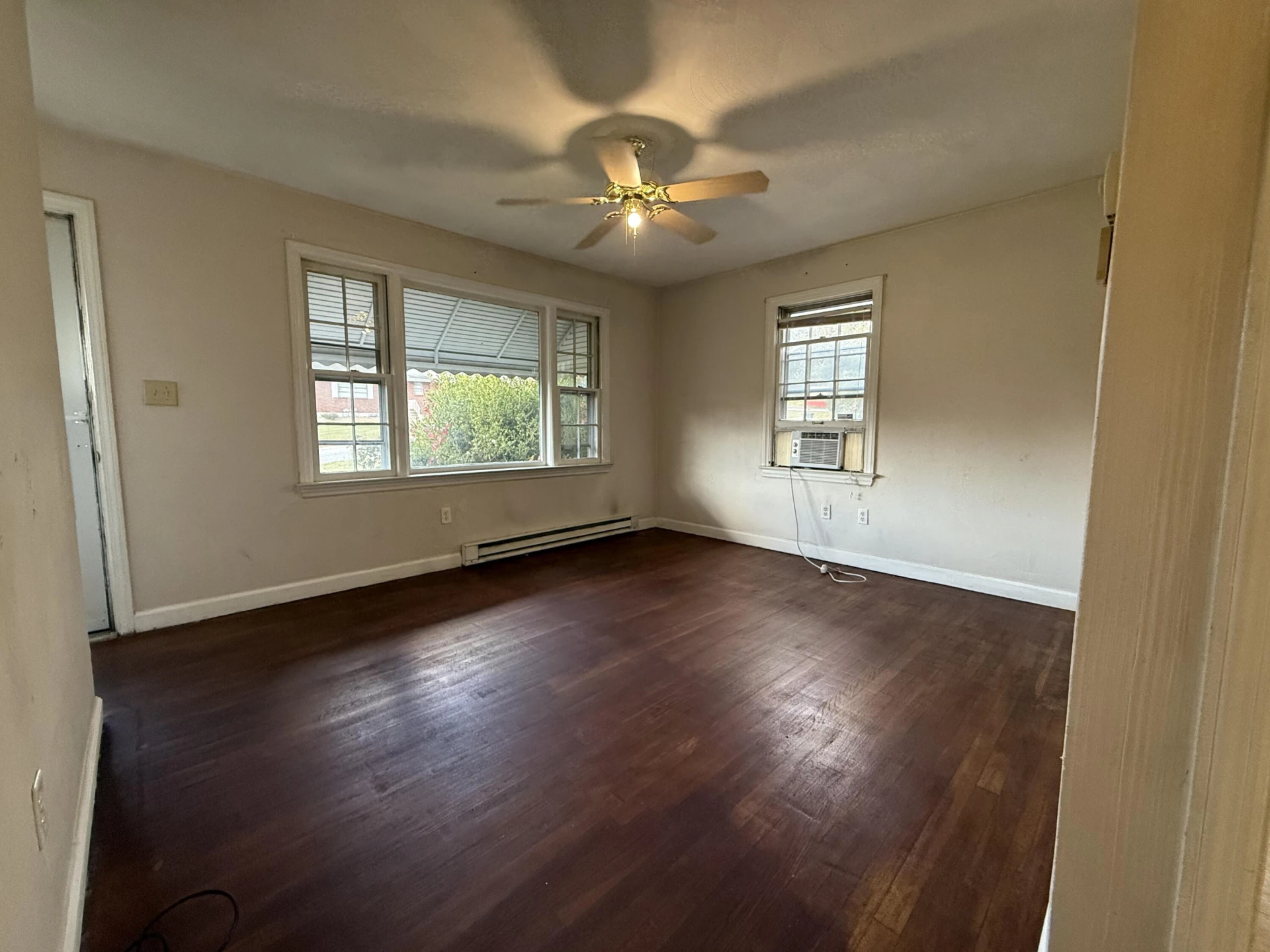 1415 Fresno ST NW - Photo 7
