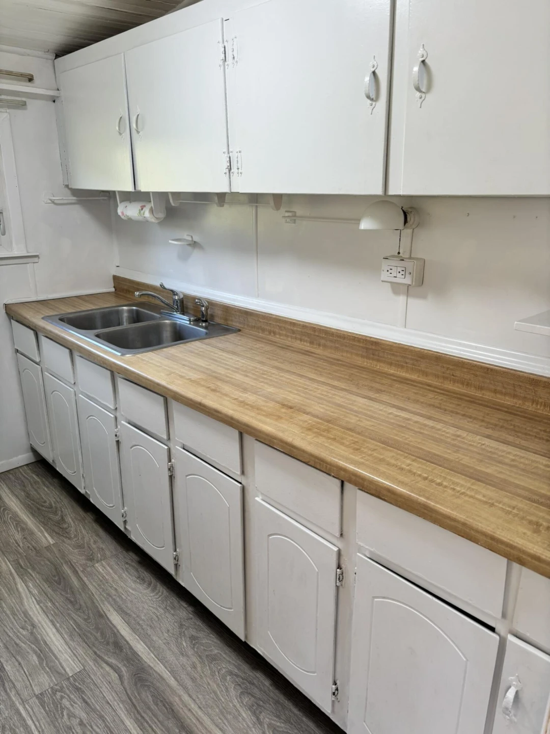 1147 Tipton AVE SE - Photo 6