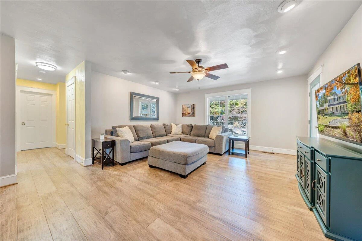 13057 Hardy RD - Photo 10