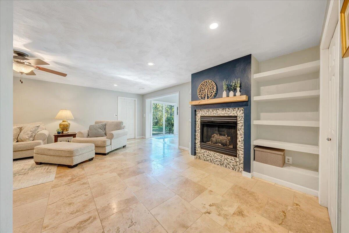 13057 Hardy RD - Photo 32