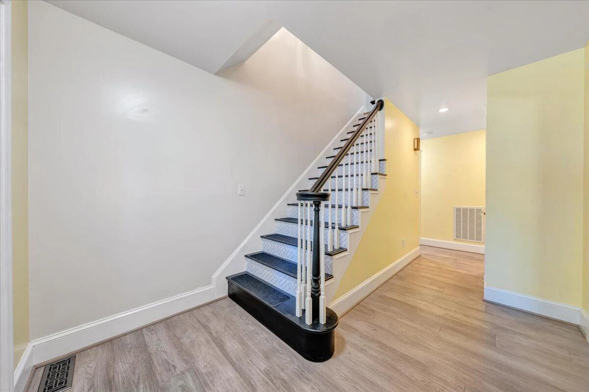 13057 Hardy RD - Photo 4