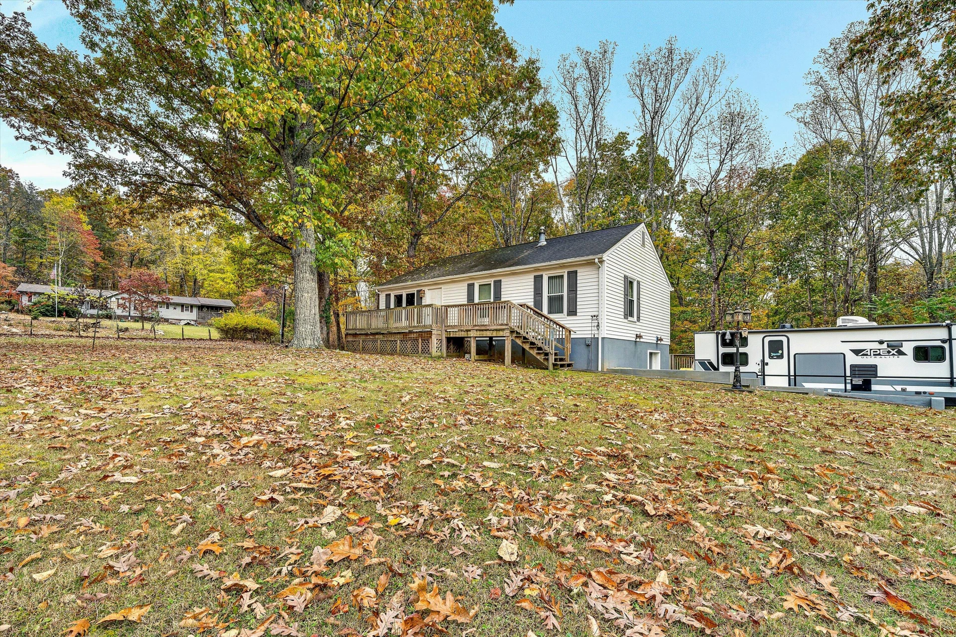 117 Country LN - Photo 2