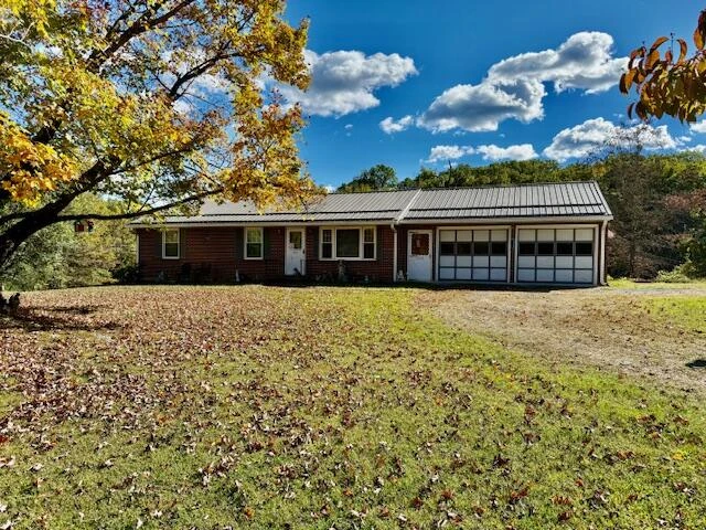 1028 Roswell LN