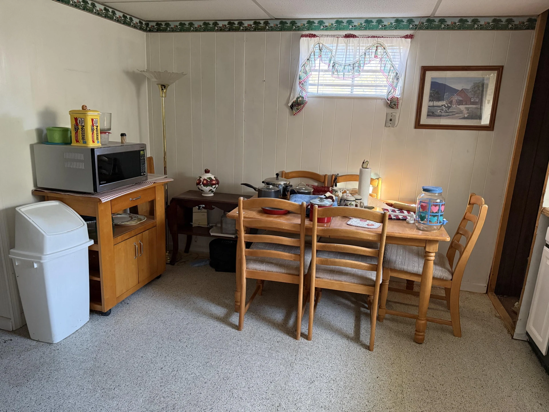 1028 Roswell LN - Photo 13