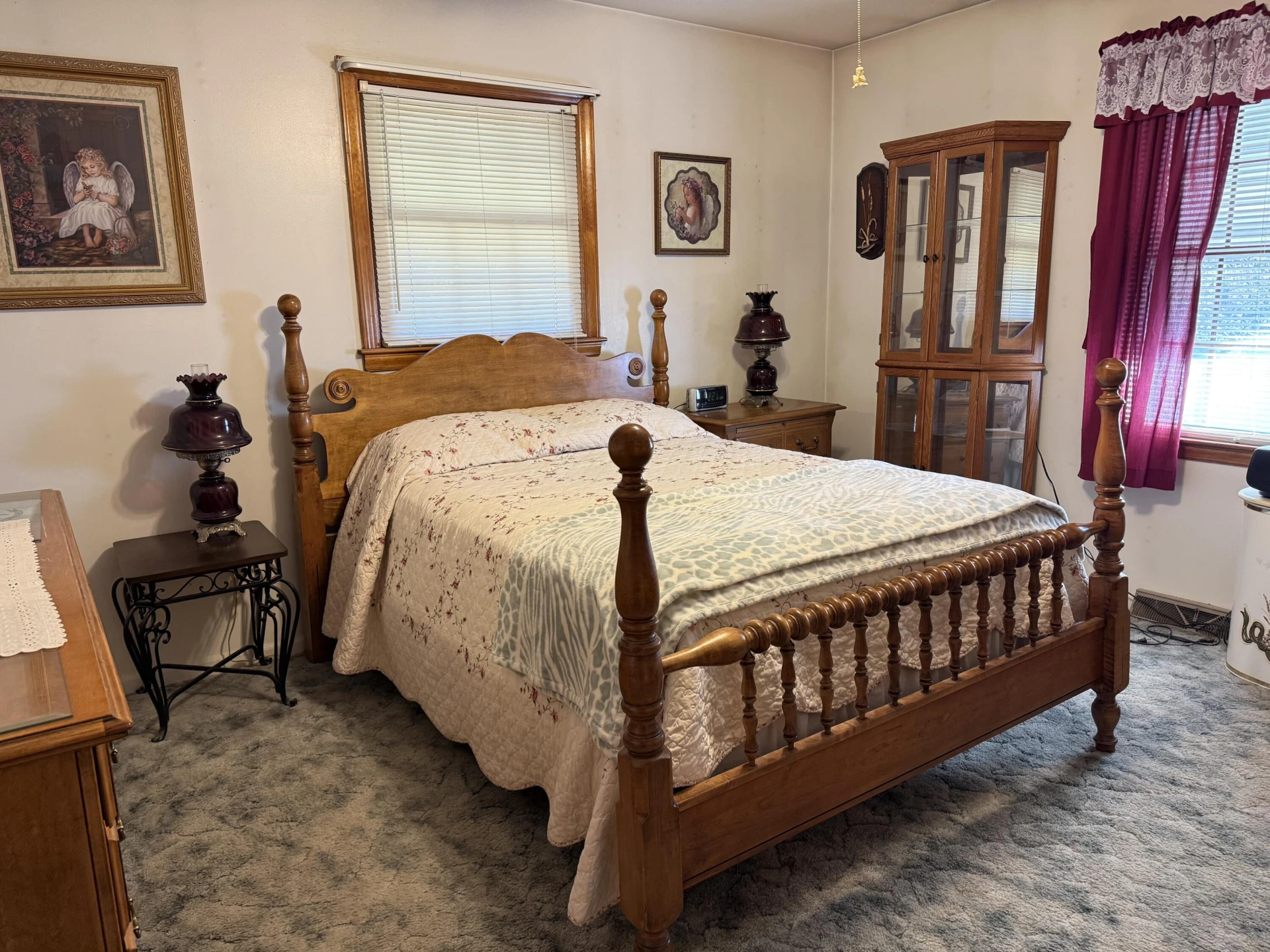 1028 Roswell LN - Photo 7