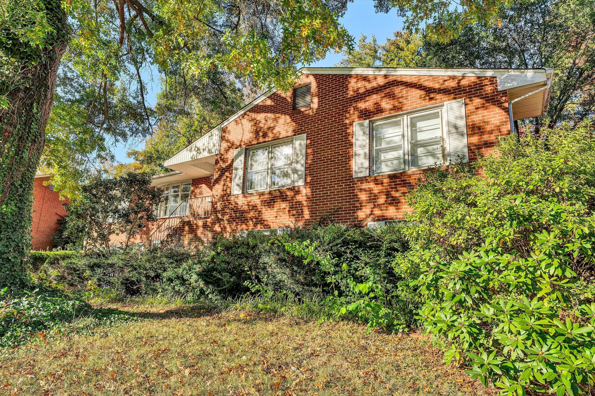 4566 Oakland BLVD NW - Photo 2