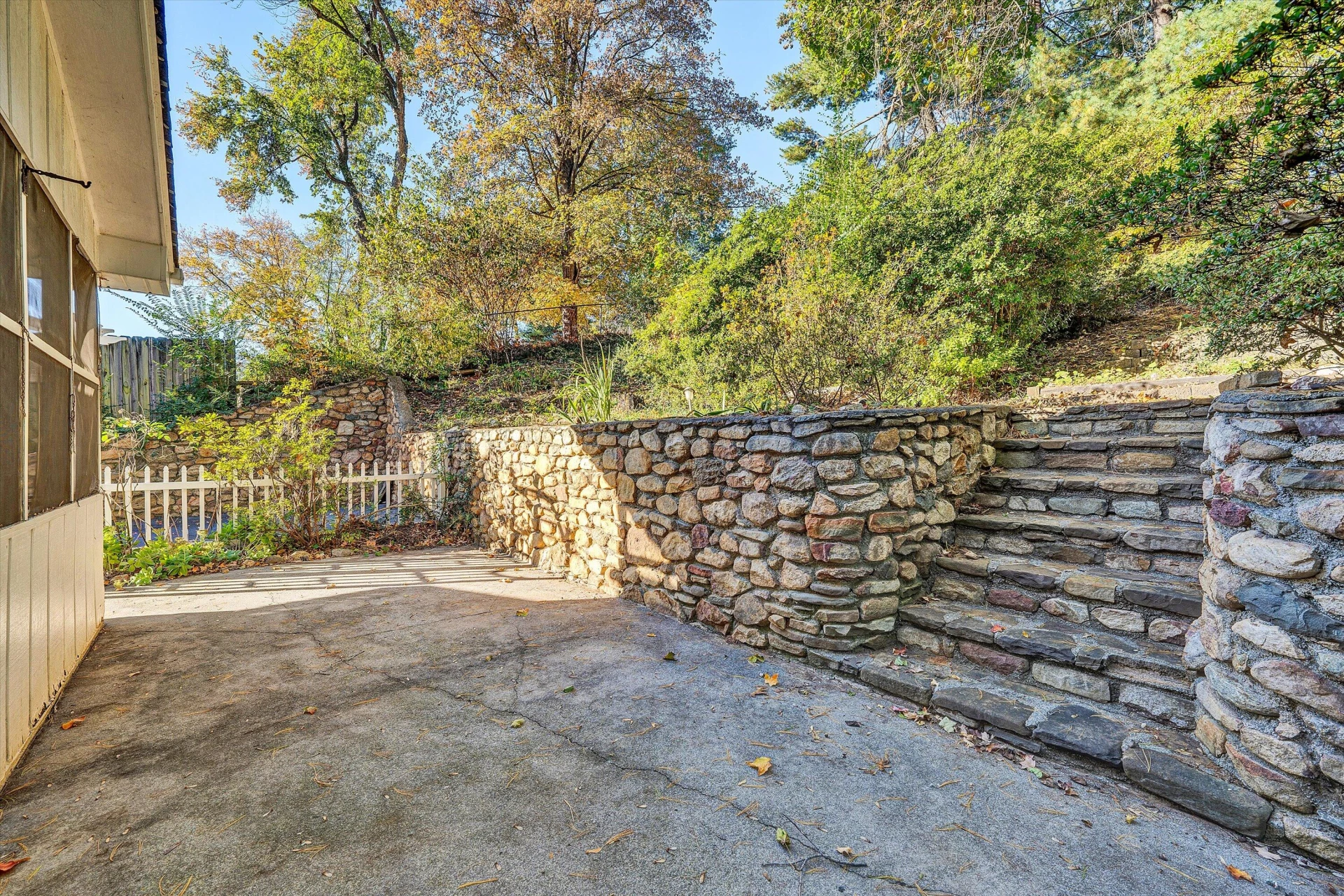 4566 Oakland BLVD NW - Photo 44
