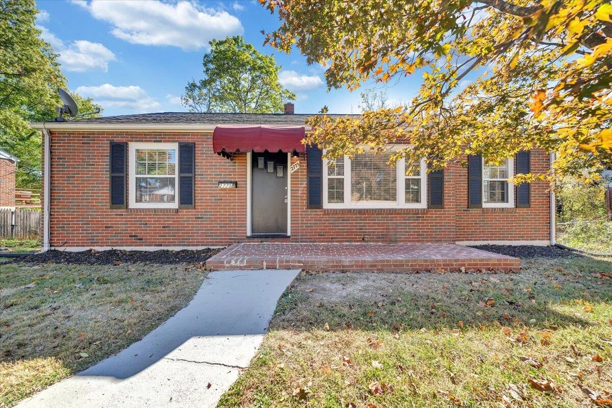 2775 Derwent DR SW