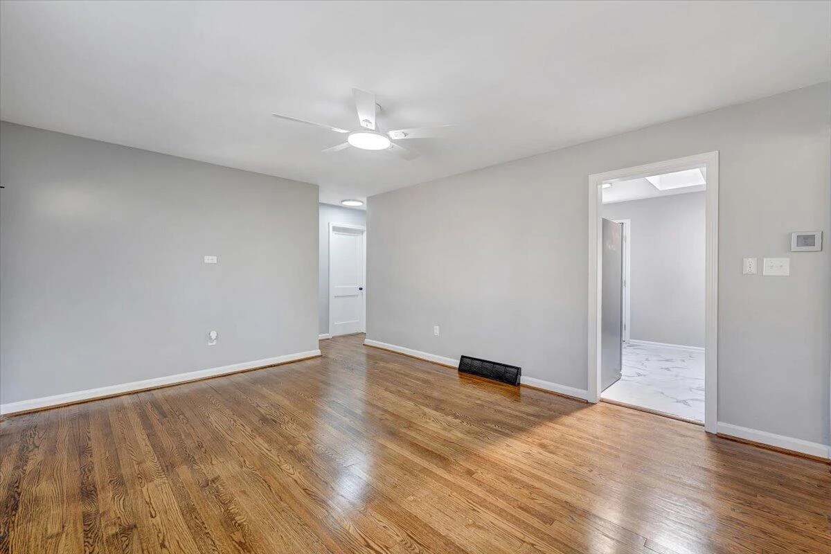 2775 Derwent DR SW - Photo 18